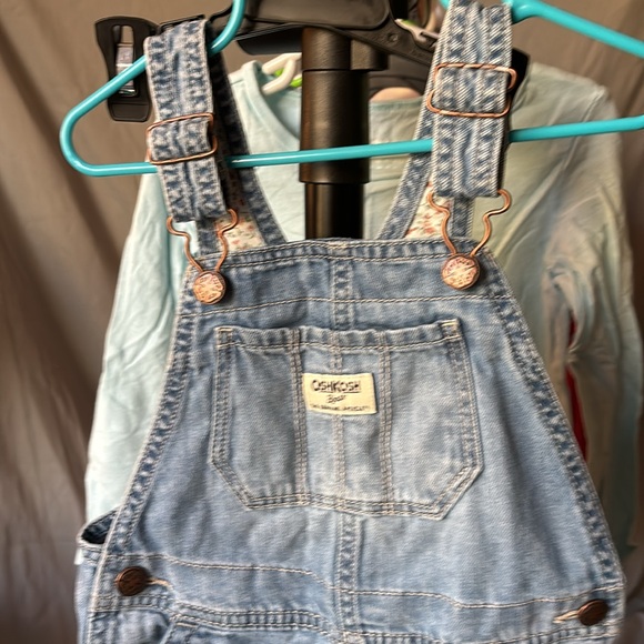 Overalls. Size 4T - Picture 2 of 5